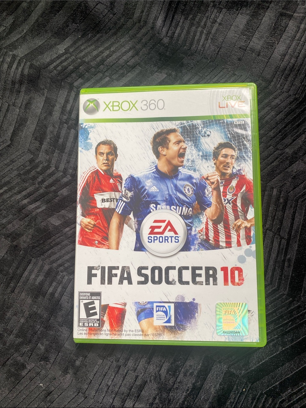 Microsoft FIFA 10 Xbox 360 - Green Case with Multicolor Artwork